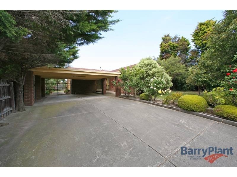 2 Barwon Court, Rowville VIC 3178