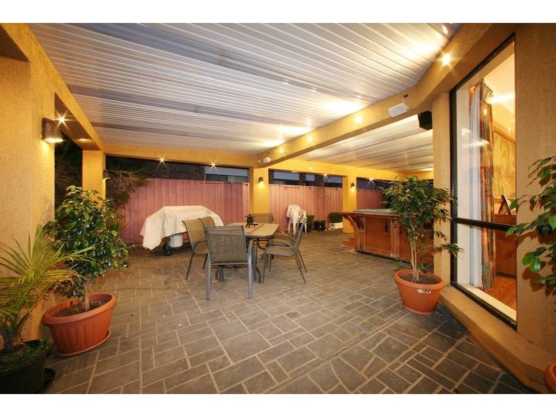 7 Oakmont Close, Rowville VIC 3178