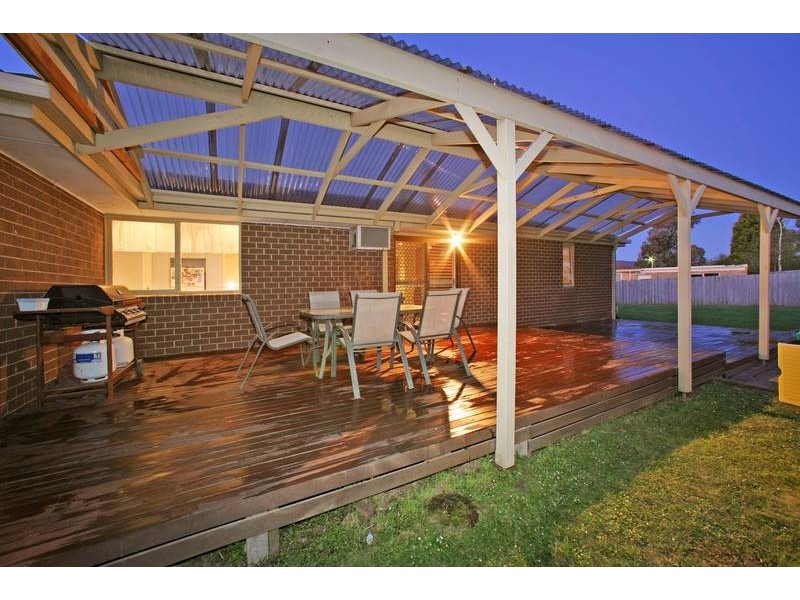 38 Burchall Crescent, Rowville VIC 3178