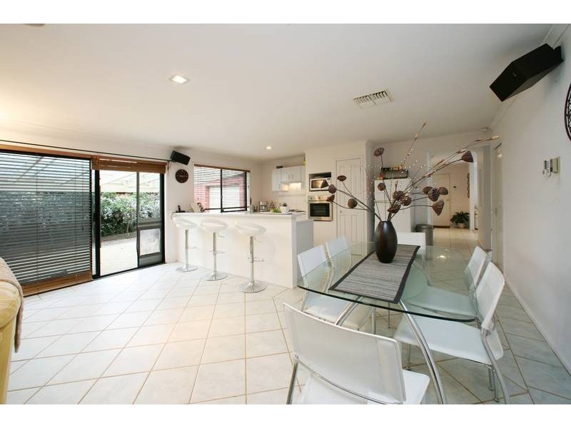 40 Landsborough Avenue, Rowville VIC 3178