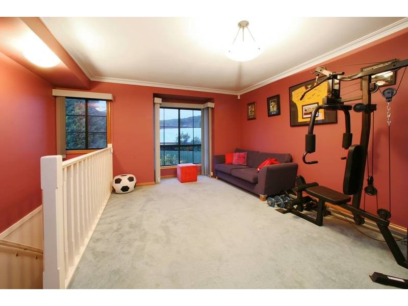 11 Teofilo Drive, Lysterfield VIC 3156