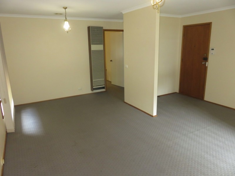 17 Malmsbury Crescent, Rowville VIC 3178