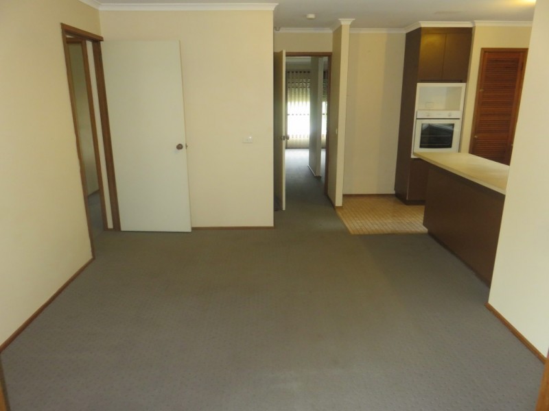 17 Malmsbury Crescent, Rowville VIC 3178