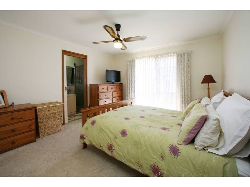 18 Mississippi Close, Rowville VIC 3178