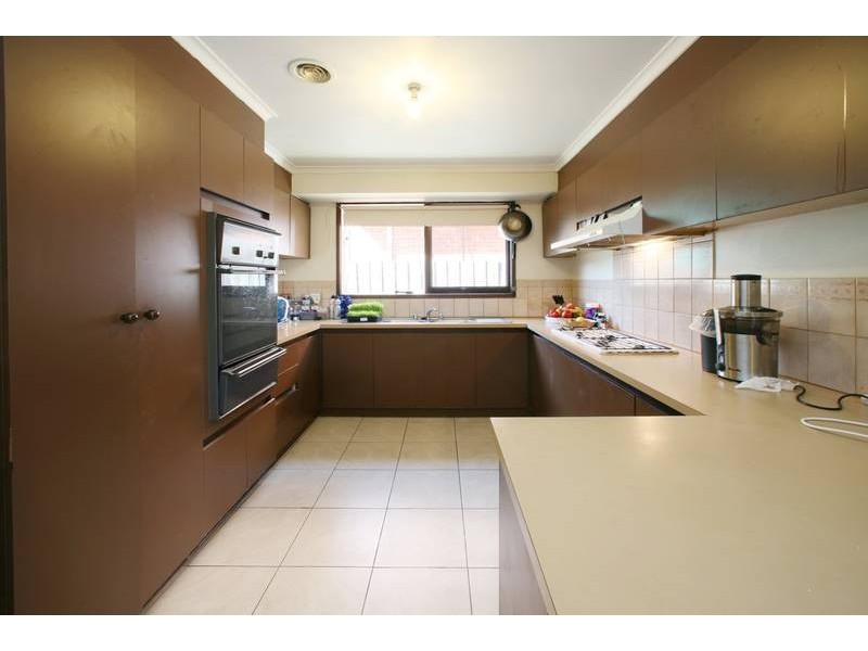 8 Colorado Crescent, Rowville VIC 3178