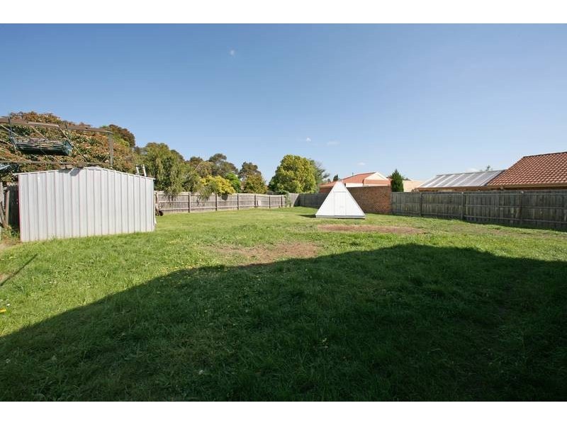 8 Colorado Crescent, Rowville VIC 3178