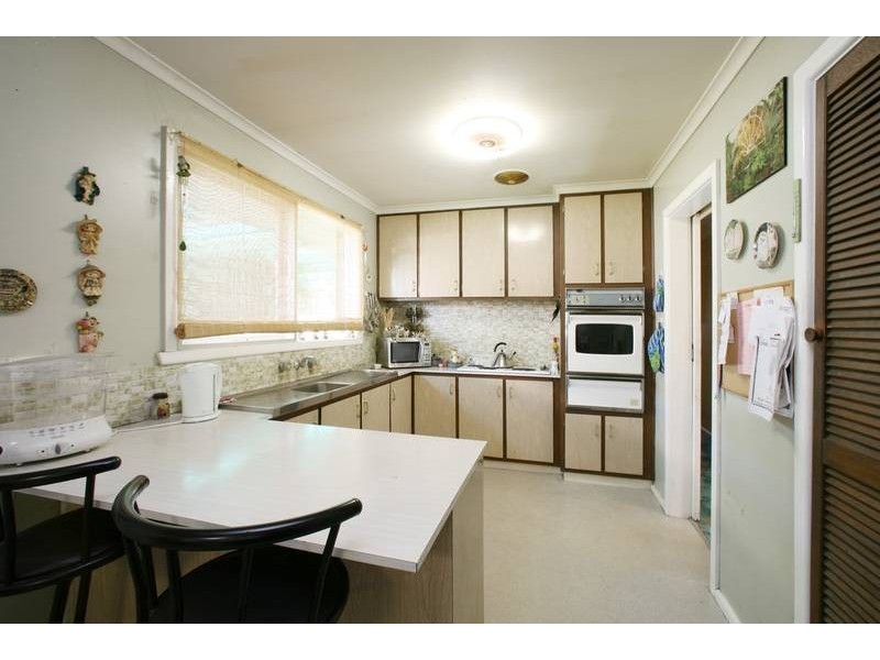 1/4 Border Close, Wantirna South VIC 3152
