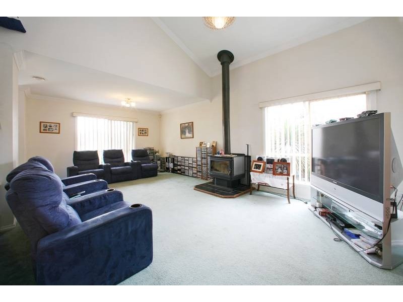 92 Karoo Road, Rowville VIC 3178