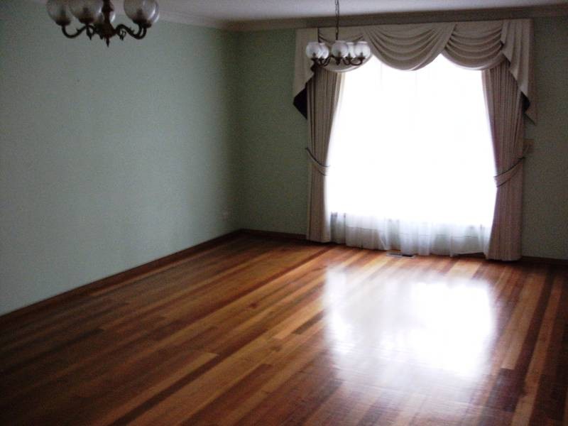 24 Woodside Drive, Rowville VIC 3178