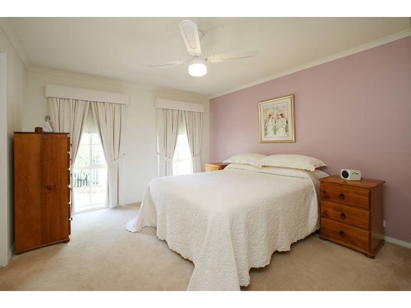 1 Memory Lane, Rowville VIC 3178