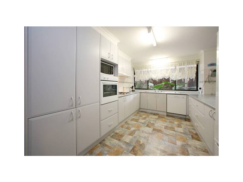 10 Bark Avenue, Rowville VIC 3178