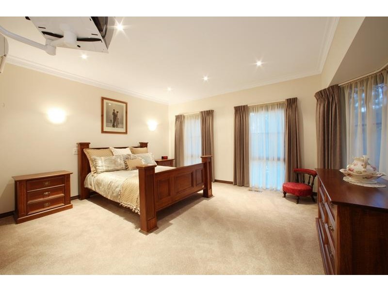 36 Tetragona Quadrant, Rowville VIC 3178