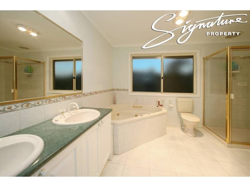 3 Oakridge Close, Lysterfield South VIC 3156