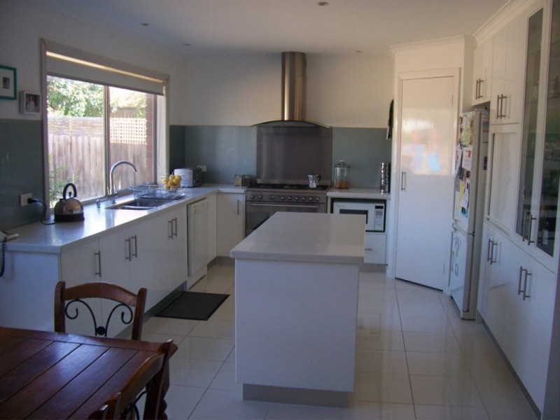 363 Dandelion Drive, Rowville VIC 3178