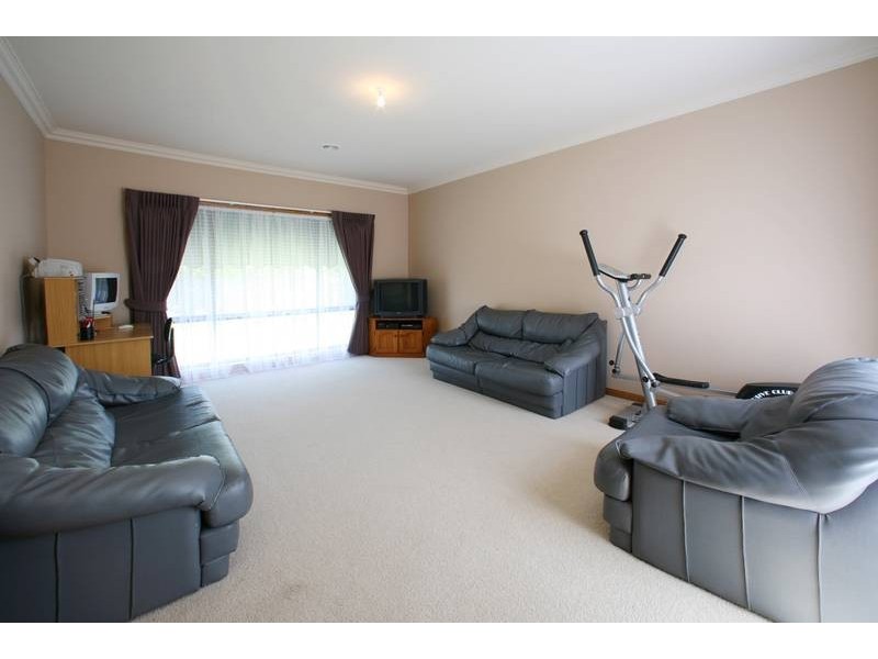 2 Callander Place, Lysterfield VIC 3156