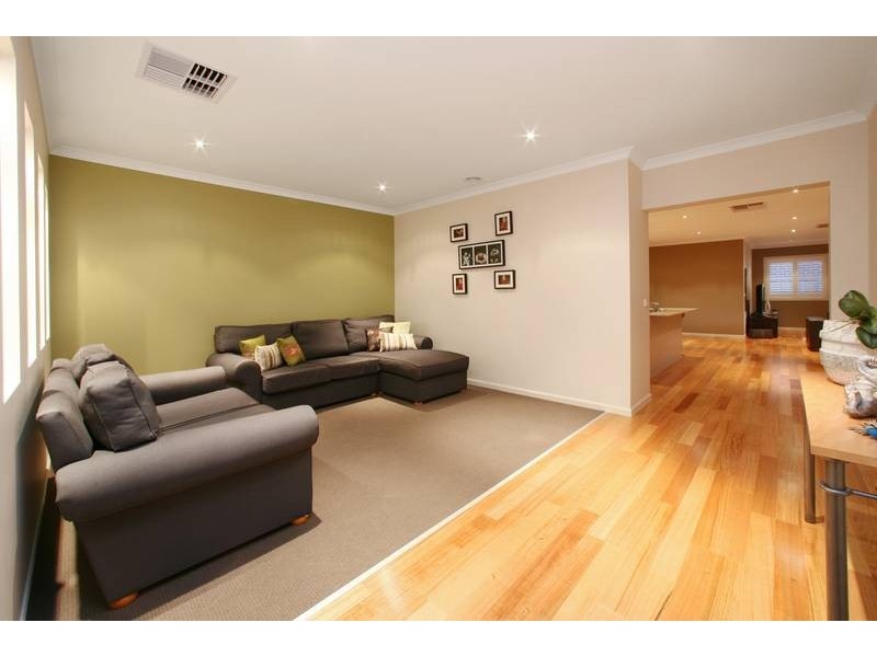 2 Narani Court, Ferntree Gully VIC 3156