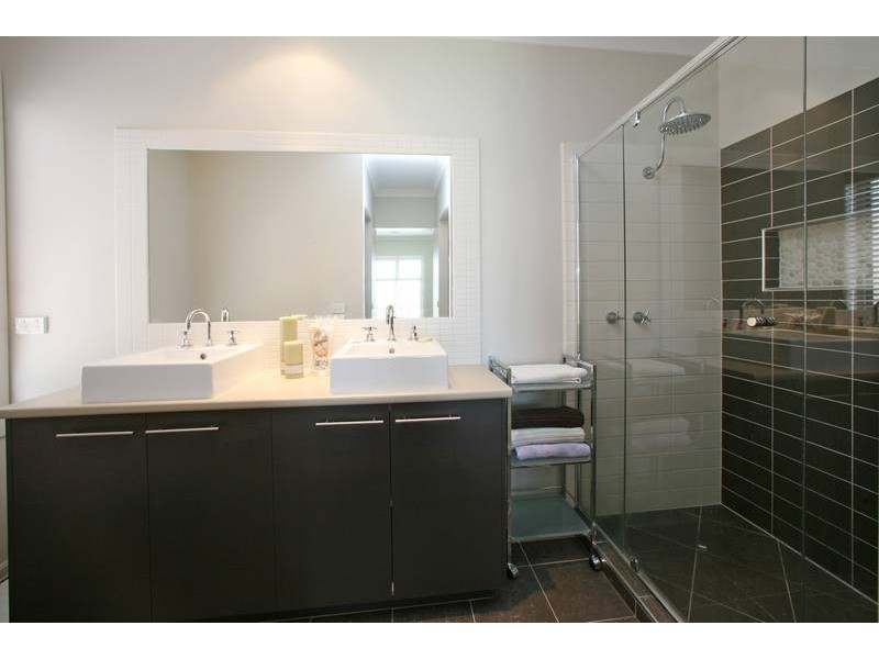 2 Narani Court, Ferntree Gully VIC 3156