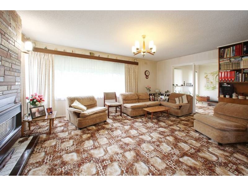 8 Eurella Crescent, Rowville VIC 3178