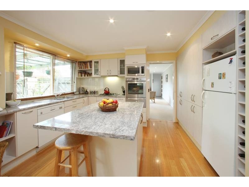 235 Dandelion Drive, Rowville VIC 3178