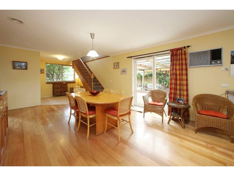 235 Dandelion Drive, Rowville VIC 3178
