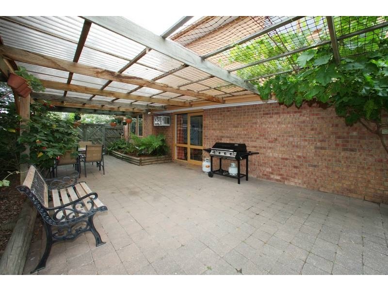 235 Dandelion Drive, Rowville VIC 3178