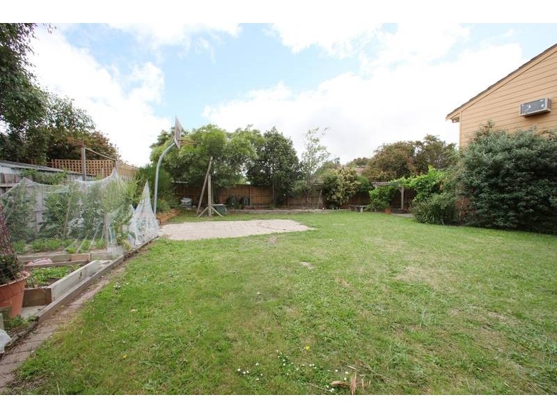 235 Dandelion Drive, Rowville VIC 3178