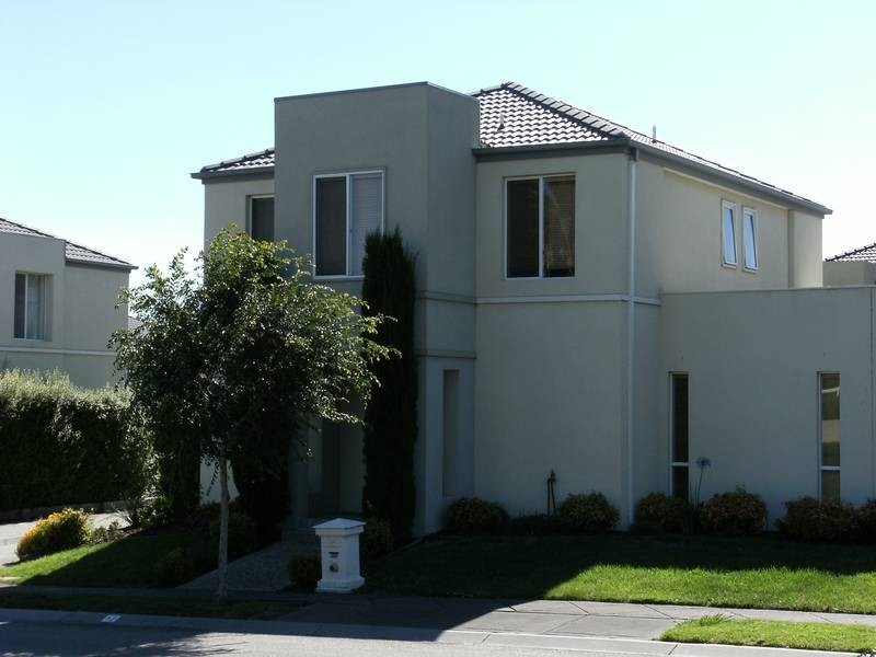 92 Sovereign Manors Crescent, Rowville VIC 3178