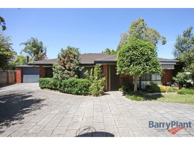 11 Bristol Place, Rowville VIC 3178