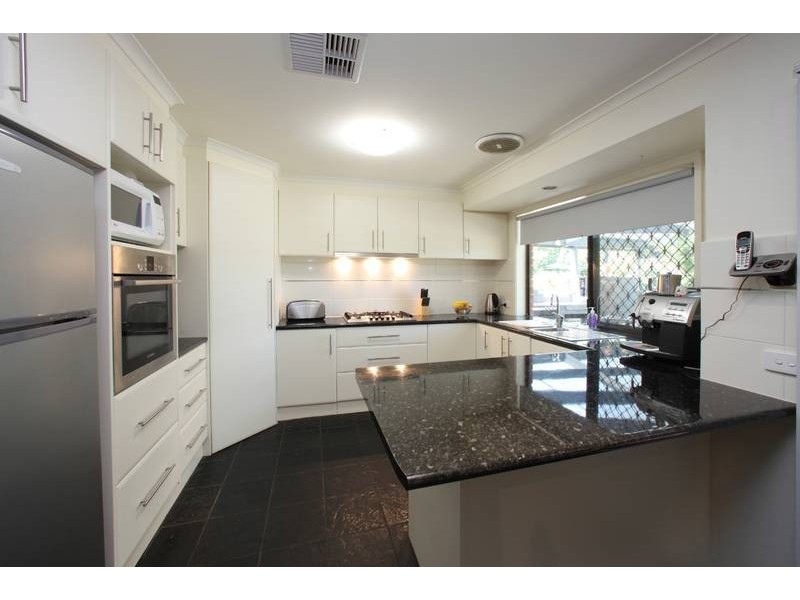 11 Bristol Place, Rowville VIC 3178
