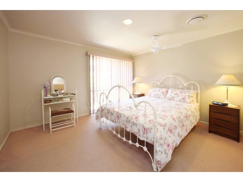 4 Kimbolton Drive, Lysterfield VIC 3156