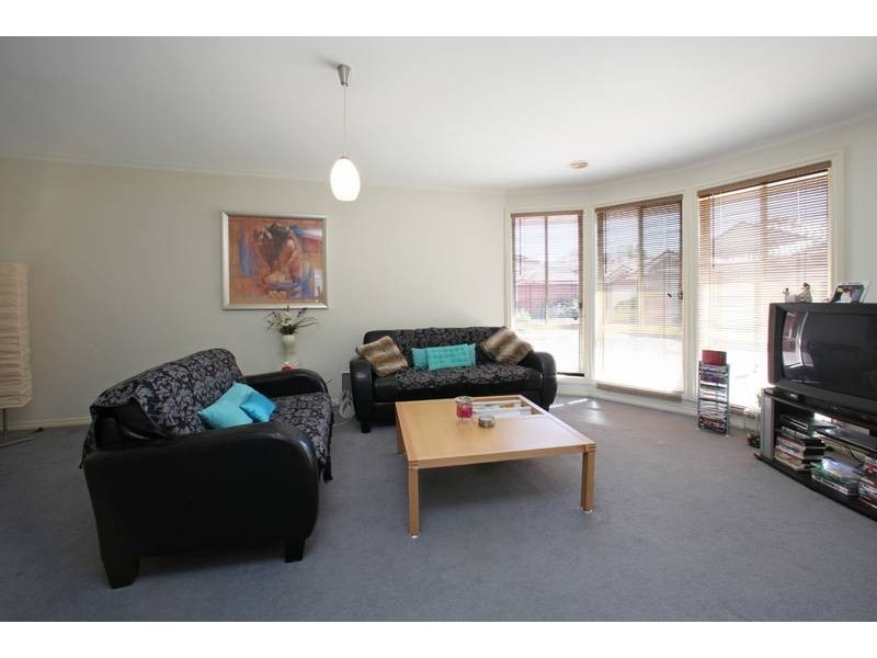 9/33 Elliot Street, Knoxfield VIC 3180