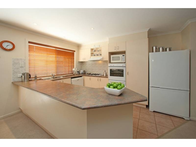 8 Rosebank Court, Rowville VIC 3178