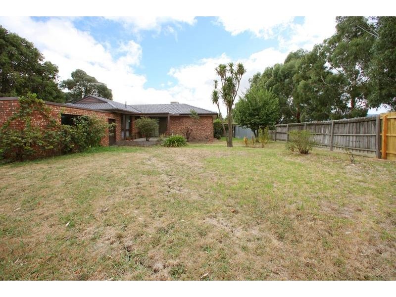 11 Airlie Court, Rowville VIC 3178
