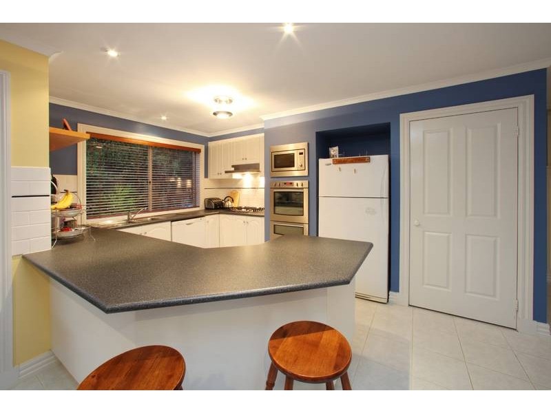 9 Sunrise Court, Lysterfield VIC 3156