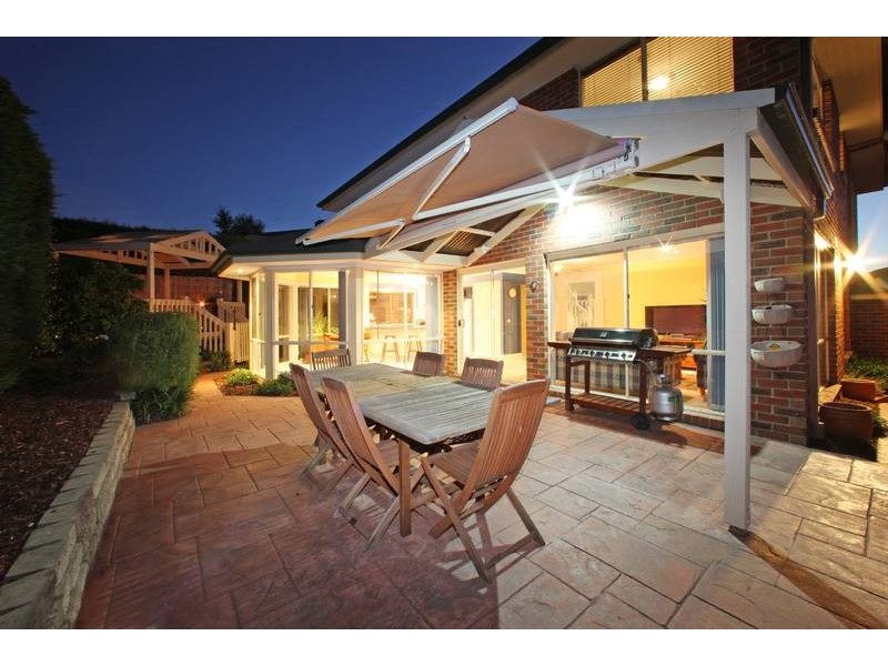 9 Sunrise Court, Lysterfield VIC 3156