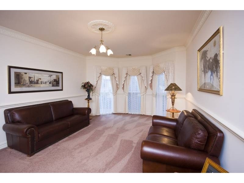 13 Crossley Court, Lysterfield VIC 3156
