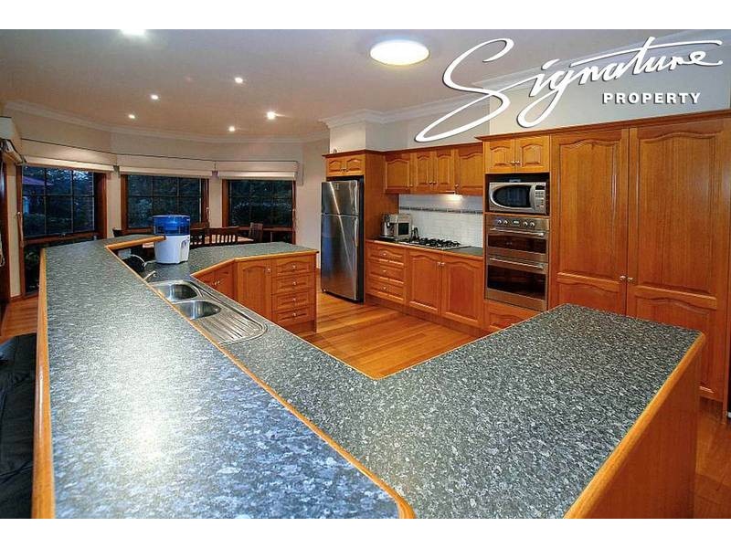 4 Talisman Place, Lysterfield VIC 3156