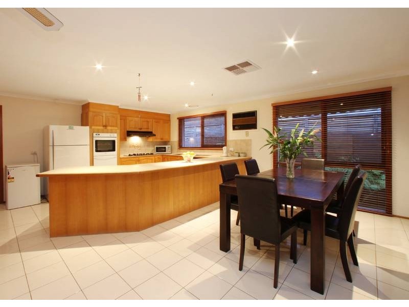 24 Lambourne Avenue, Rowville VIC 3178