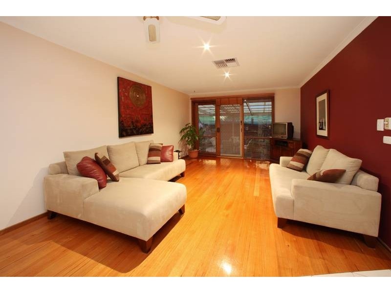 24 Lambourne Avenue, Rowville VIC 3178