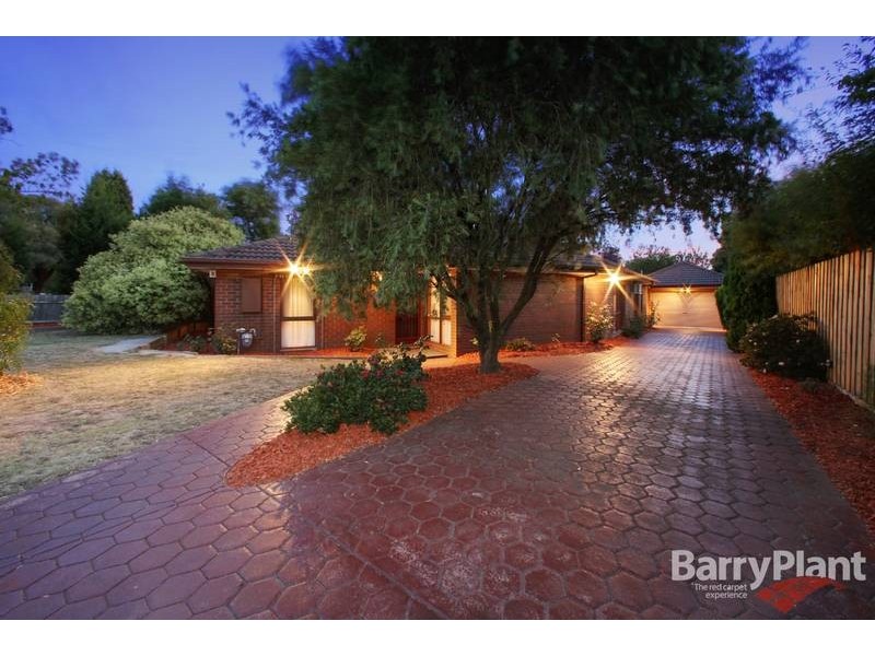 2 Cooper Road, Rowville VIC 3178