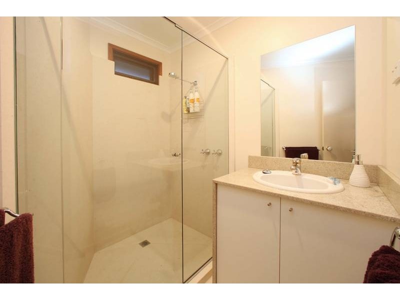 2 Cooper Road, Rowville VIC 3178