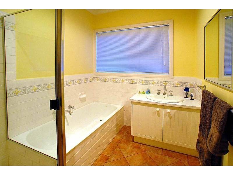 437 Dandelion Drive, Rowville VIC 3178