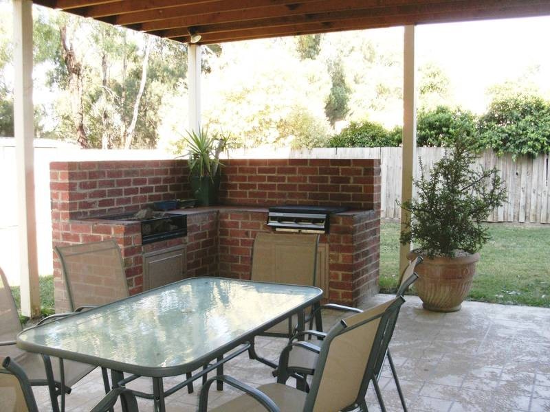 124 Waradgery Drive, Rowville VIC 3178