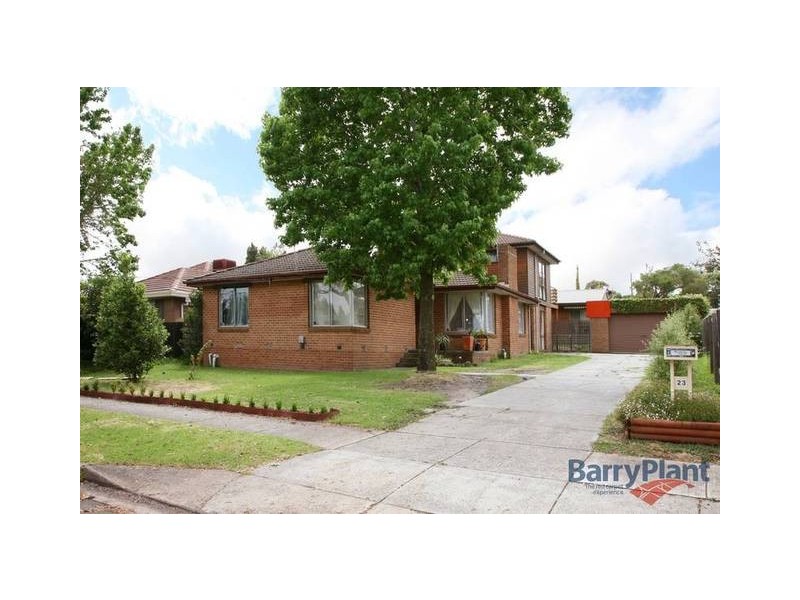 23 Stamford Crescent, Rowville VIC 3178