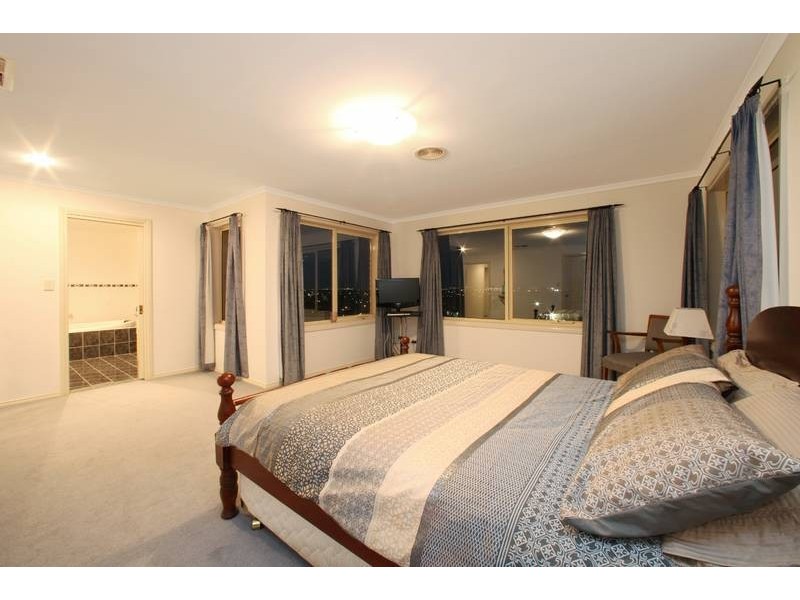 2 Sunset Terrace, Lysterfield VIC 3156