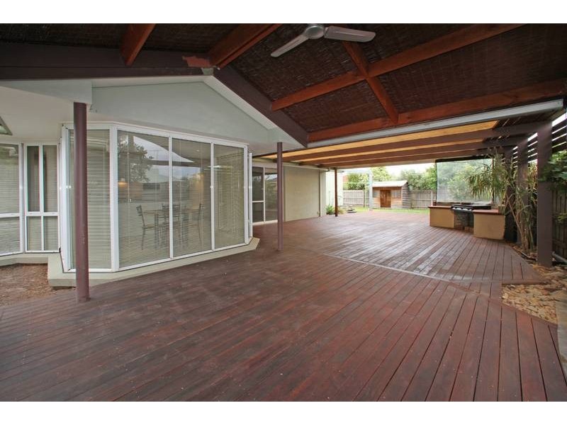 121 Kellbourne Drive, Rowville VIC 3178