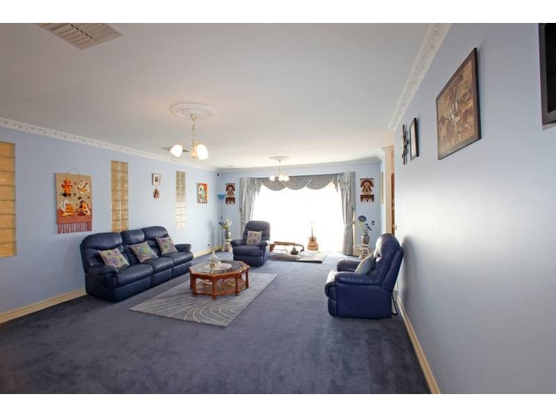 6 Zala Court, Rowville VIC 3178