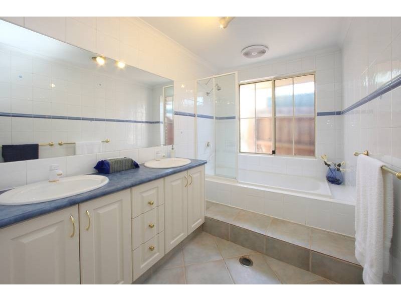 6 Zala Court, Rowville VIC 3178