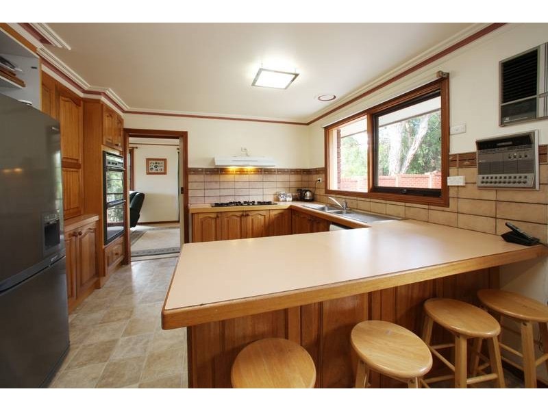 17 Timbertop Drive, Rowville VIC 3178