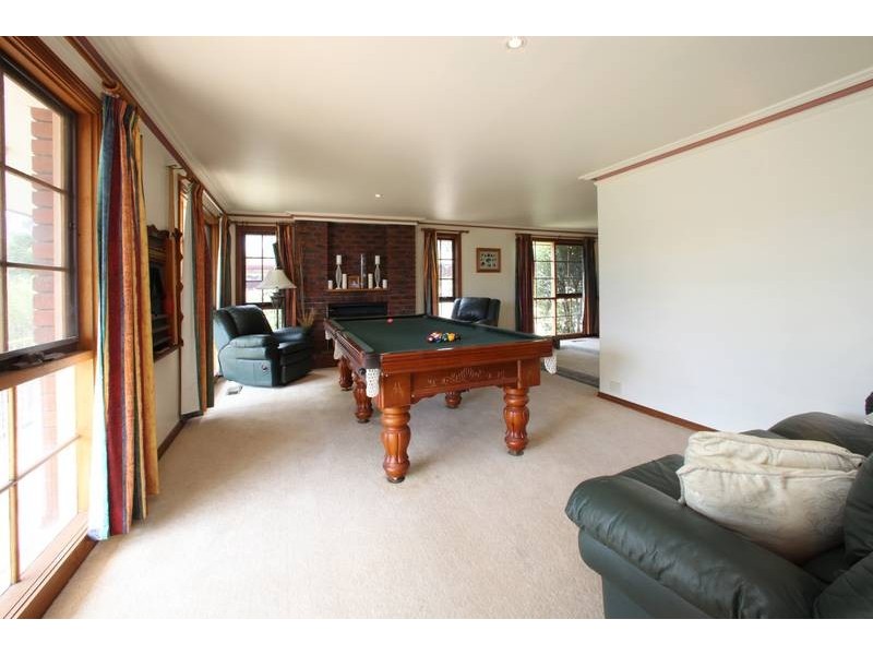 17 Timbertop Drive, Rowville VIC 3178